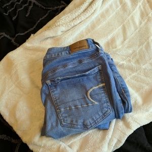 Light wash American Eagle Jeans
